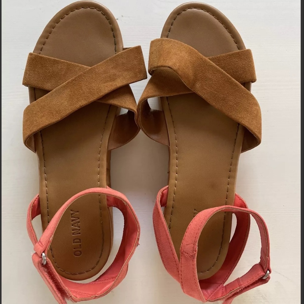 Old Navy Big Girls Sandals Size 4